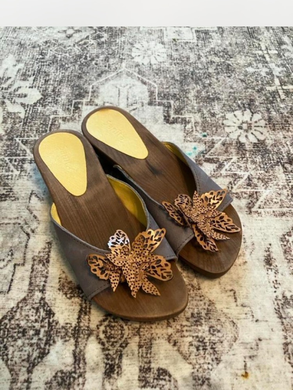 Women's Brown Floral Slide Sandals butterfly 90s 2000s y2k